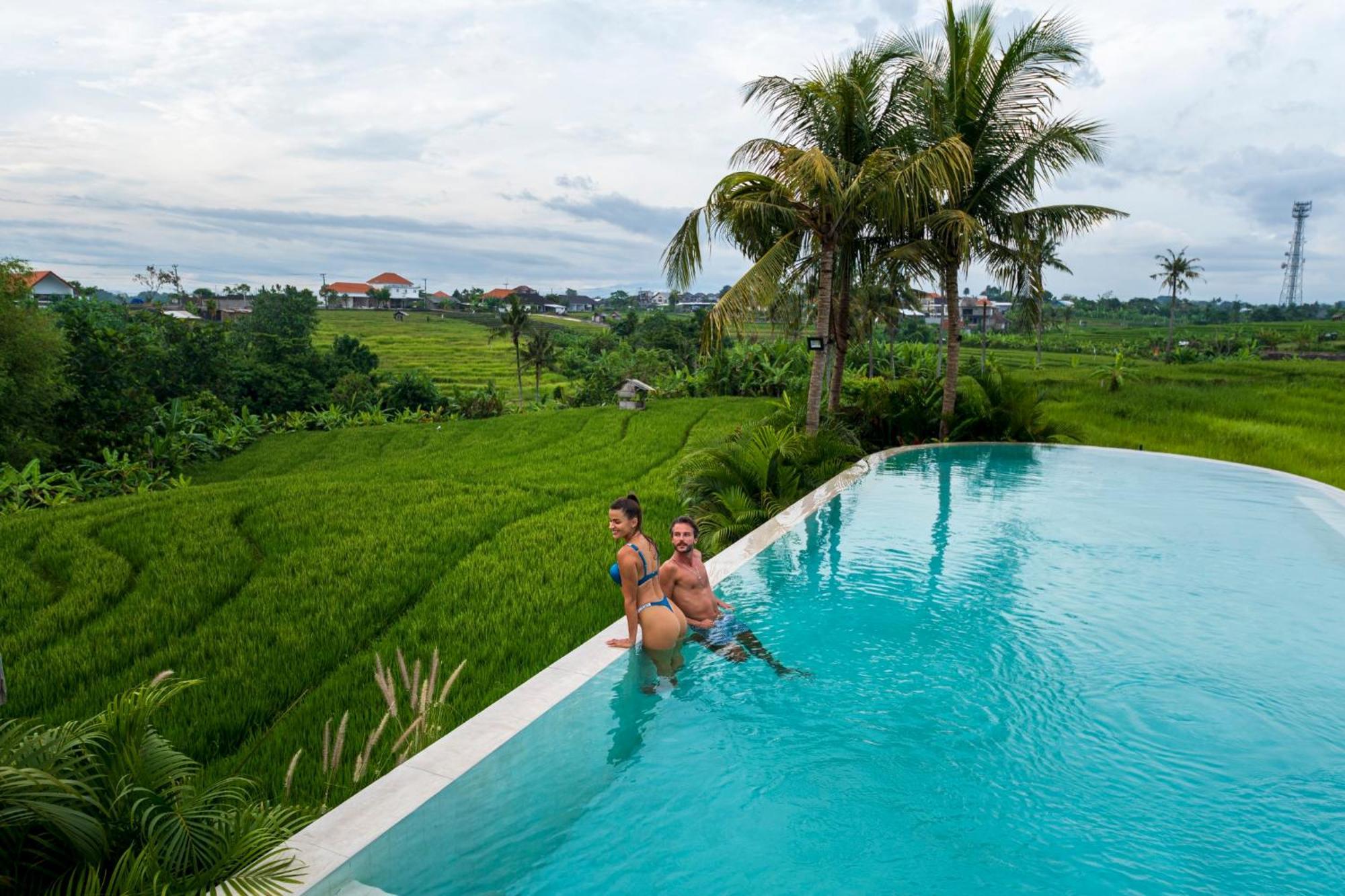 Astera Resort Canggu By Ini Vie Hospitality Extérieur photo