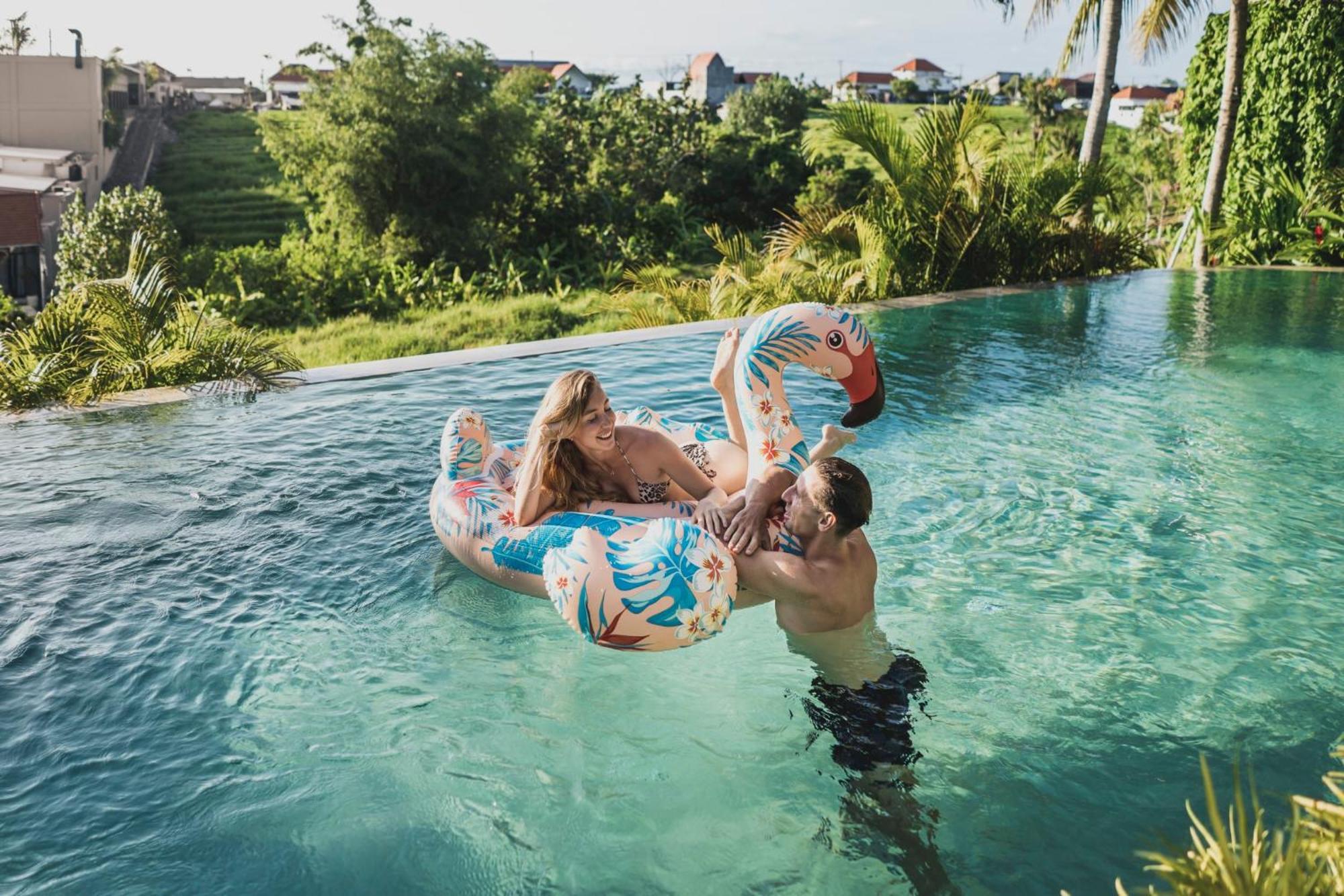 Astera Luxury Resort & Spa Canggu By Ini Vie Hospitality Extérieur photo